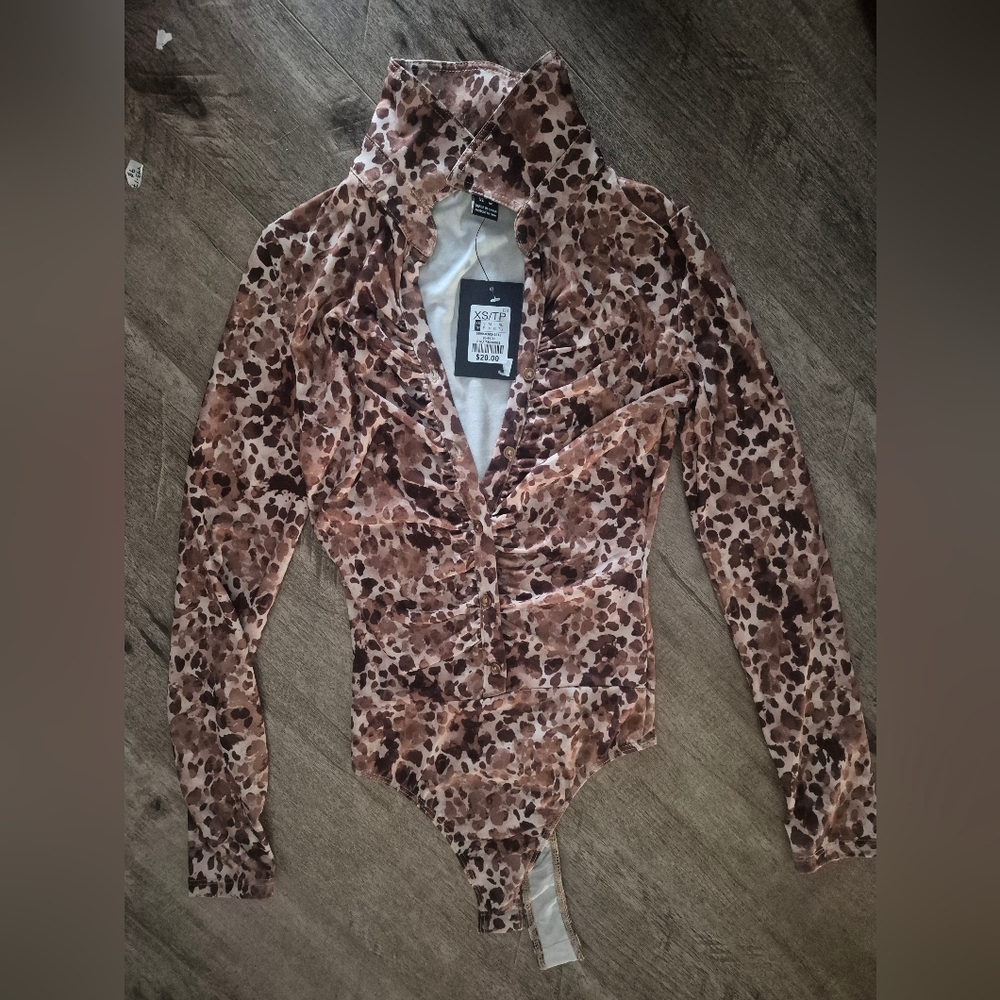 Leopard Print Long Sleeve Bodysuit